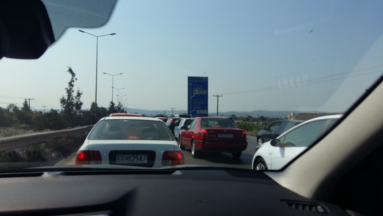 Καραμπόλα με 3 οχήματα στην Περιφερειακή Θεσσαλονίκης