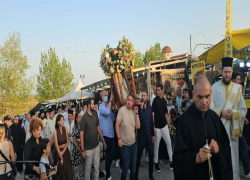 Με κάθε επισημότητα Περιφορά της Ιερής Εικόνας του Αγίου Μάμαντος (φωτο)
