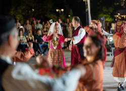 ΑΡΙΣΤΟΤΕΛΕΙΑ: Ο «Αρνιώτικος Γάμος» ταξίδεψε στη Σερβία και έκλεψε τις εντυπώσεις