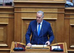 Την άμεση κάλυψη των κενών θέσεων στα σχολεία της Χαλκιδικής από εκπαιδευτικούς, ζητά ο Γ. Γιώργος