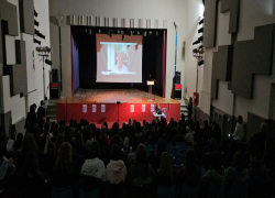 «Ζωντάνεψε» στα Ν. Μουδανιά η τοπική μνήμη μέσα από το 2ο Μαθητικό Φεστιβάλ Τοπικής-Προφορικής Ιστορίας