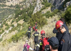 Χαλκιδική: Επιχείρηση της Πυροσβεστικής για τραυματισμένη 49χρονη στη Συκιά