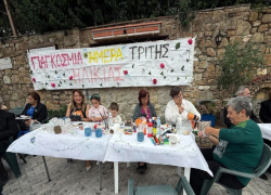 Μουσική, δημιουργία και παιχνίδι για τους ηλικιωμένους στην Παλαιόχωρα