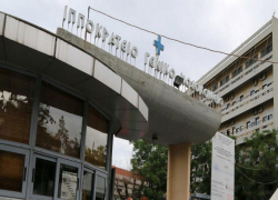 Στη ΜΕΘ του Ιπποκράτειου 17χρονος που κατέρρευσε σε σχολείο της Χαλκιδικής