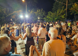 Μια βραδιά γεμάτη μουσική, κέφι και χορό στη Ν. Καλλικράτεια στις Μουσικές Αποχρώσεις