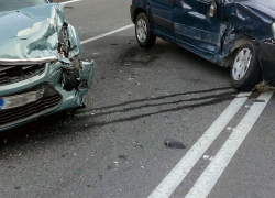 Χαλκιδική: Τροχαίο με πλαγιομετωπική σύγκρουση δύο ΙΧ στην Κασσάνδρα