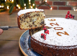 Ο Σύλλογος Τριτέκνων Δήμου Ν. Προποντίδας και η "ΠΛΕΥΣΗ" κόβουν την πρωτοχρονιάτικη πίτα τους