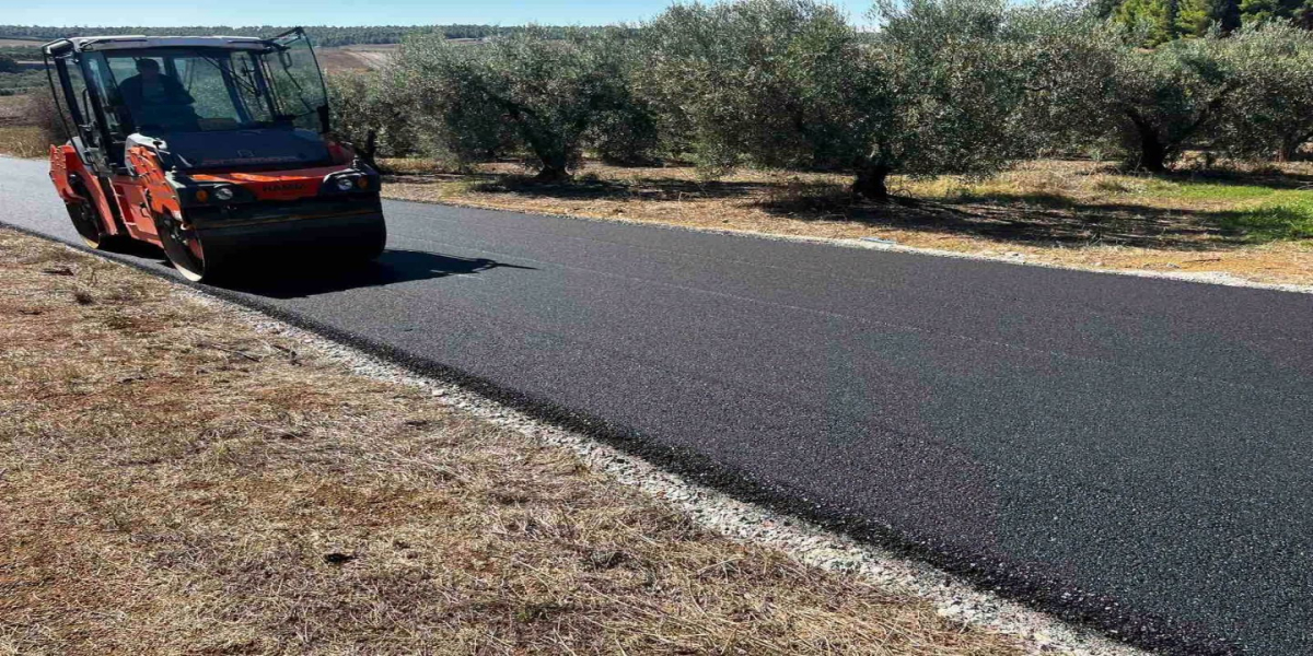 Νέα Φώκαια: Ολοκληρώθηκε η ασφαλτόστρωση 1.250 μέτρων αγροτικού δρόμου (φωτο)