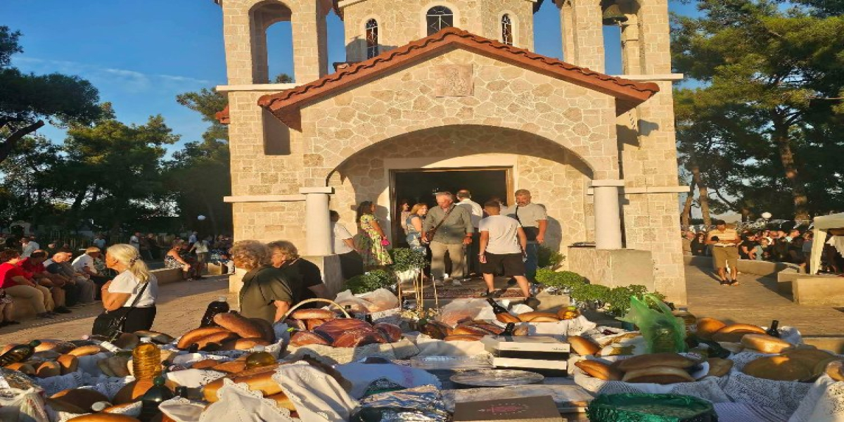 Η Ν. Τρίγλια τίμησε την Αγία Παρασκευή (φωτο)