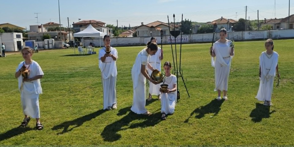 Αναβίωσαν και φέτος οι μαθητικοί αγώνες στην Πορταριά για τα «Αγιοθανάσια» (φωτο)