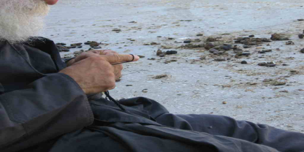 Το διακόνημα του γηροκόμου στα μοναστήρια του Αγίου Όρους