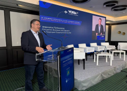 Απ. Τζιτζικώστας: «Ιστορικό βήμα η πρώτη κοινή ευρωπαϊκή πολιτική για τον τουρισμό»