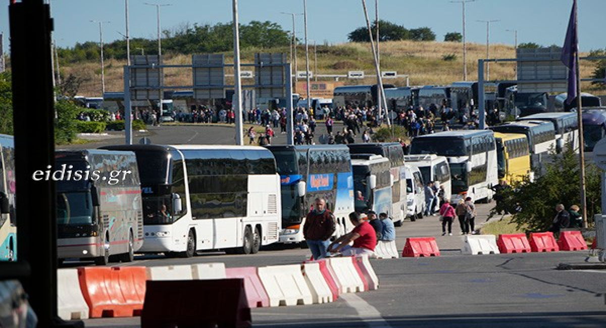 Υπό κατάρρευση ο οδικός τουρισμός