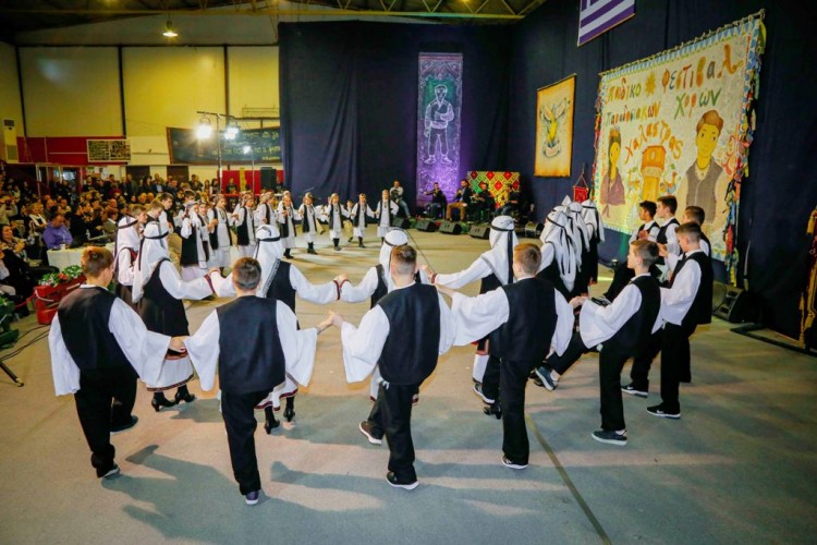 Έπεσε η αυλαία του 6ου Παιδικού Φεστιβάλ Παραδοσιακών Χορών Χαλάστρας (ΦΩΤΟ)
