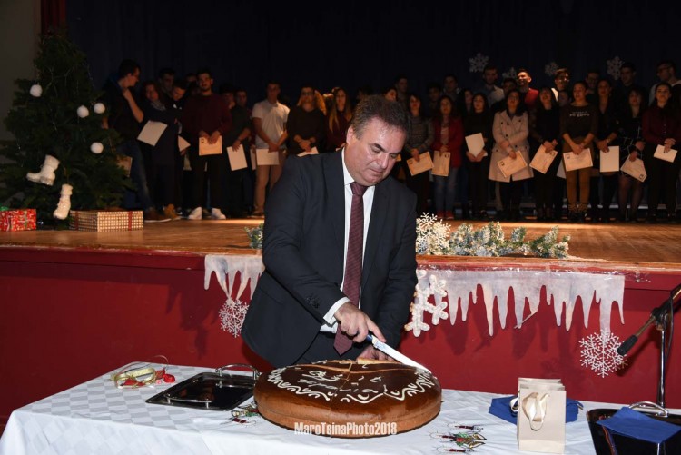 Έκοψε την πρωτοχρονιάτικη πίτα ο Δήμος Ν. Προποντίδας (φωτο)