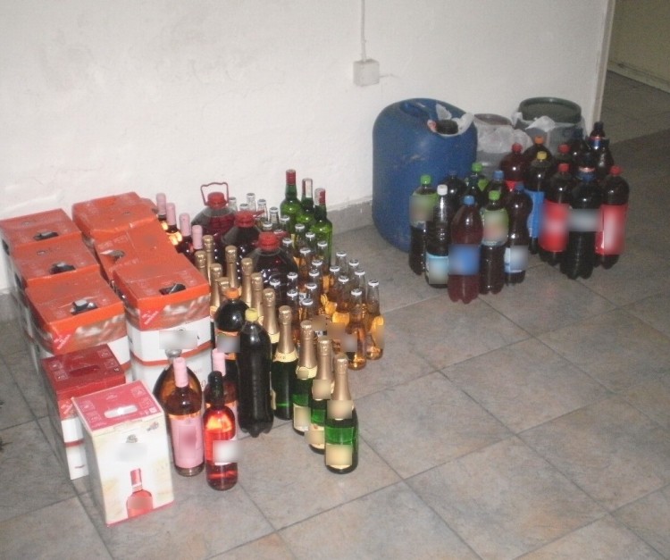 Νέες συλλήψεις και κατασχέσεις για λαθραία ποτά στον Προμαχώνα (ΦΩΤΟ)