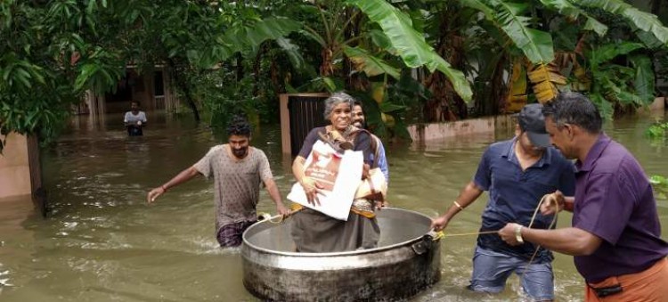 Φονικές πλημμύρες στην Ινδία