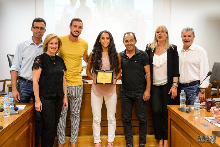 Το Δημοτικό Συμβούλιο Δέλτα βράβευσε την αθλήτρια τέννις Αθηνά Πήττα