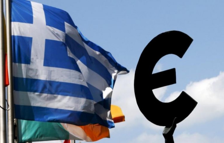 Bloomberg: 10 βήματα για έξοδο της Ελλάδας από το μνημόνιο