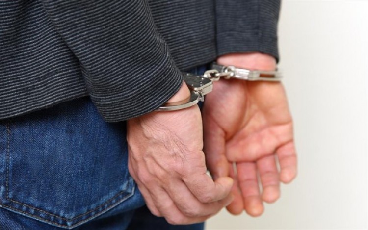 Συνελήφθη 74χρονος για μη έγκαιρη καταβολή εισφορών